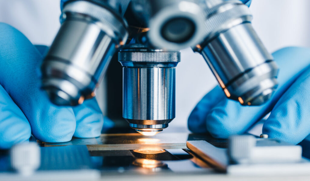 Microscope
